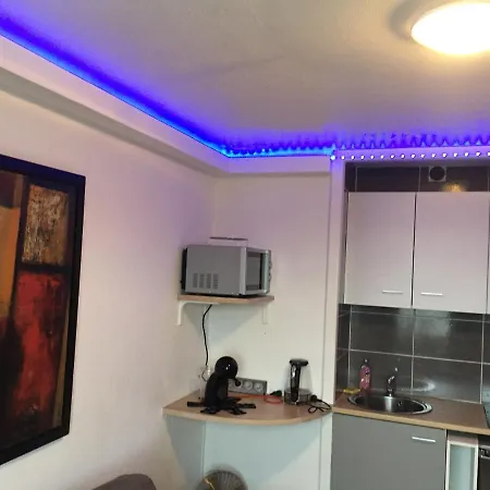 Remarkable 1-Bed Apartment In Melun Apartamento